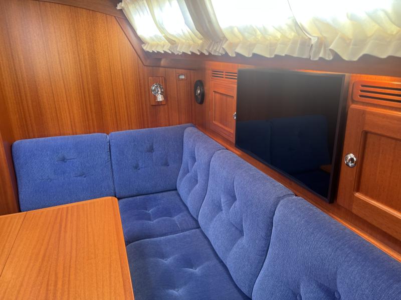 Josephine – image 19